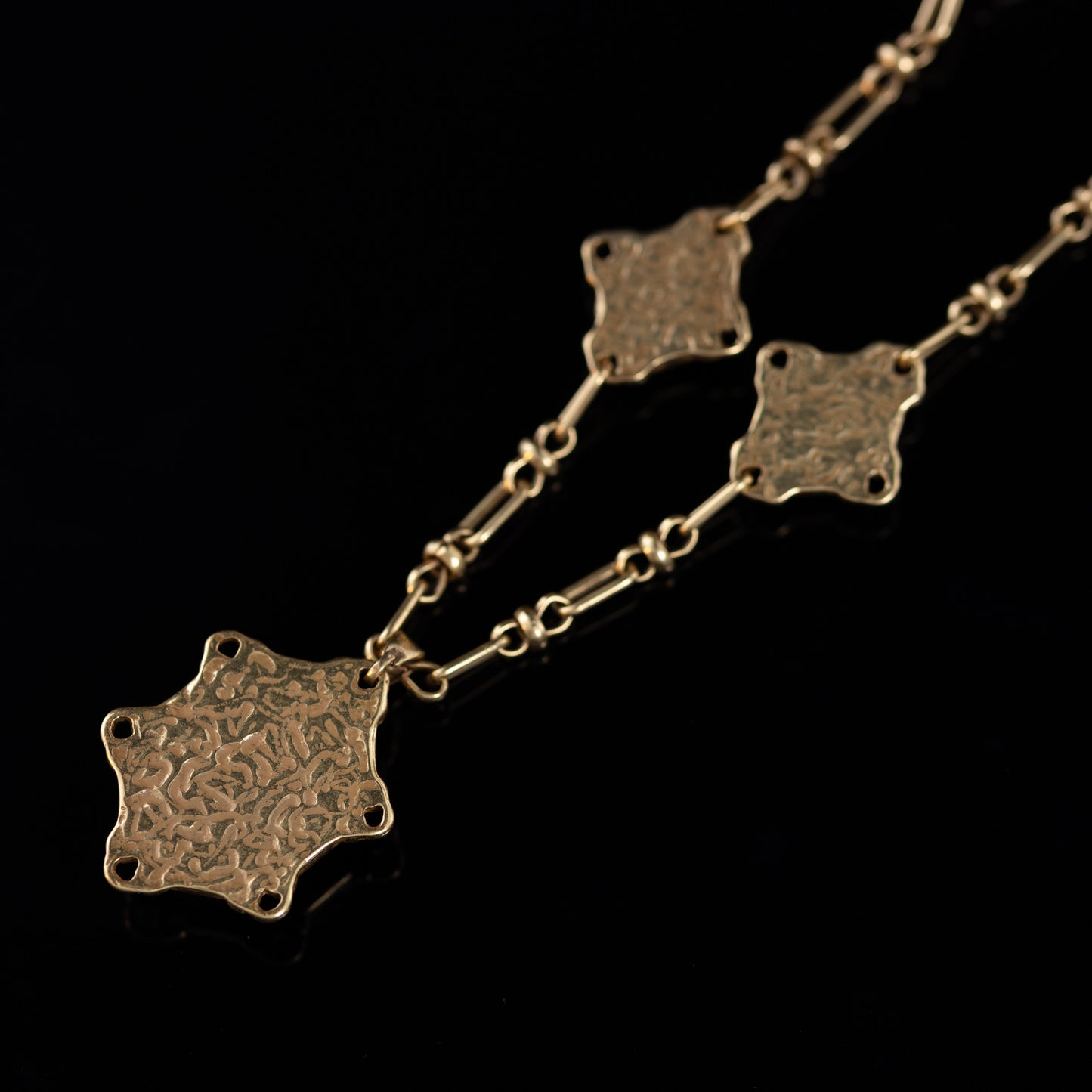 Vintage Statement Elegant Chic Necklace Timeless Style