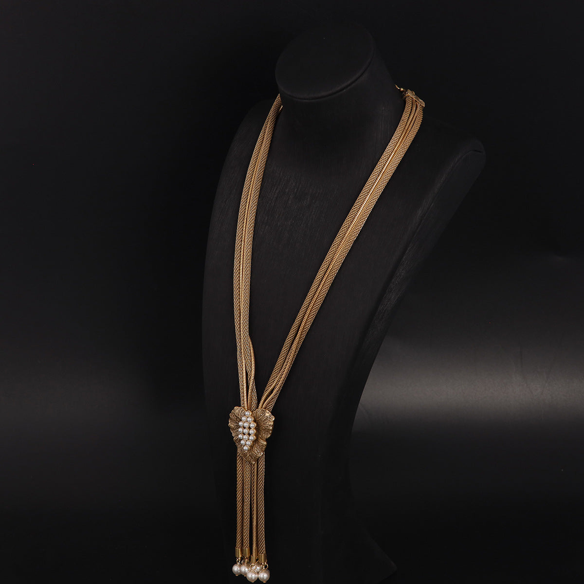 Vintage Pearl Leaf Elegant Necklace for Women
