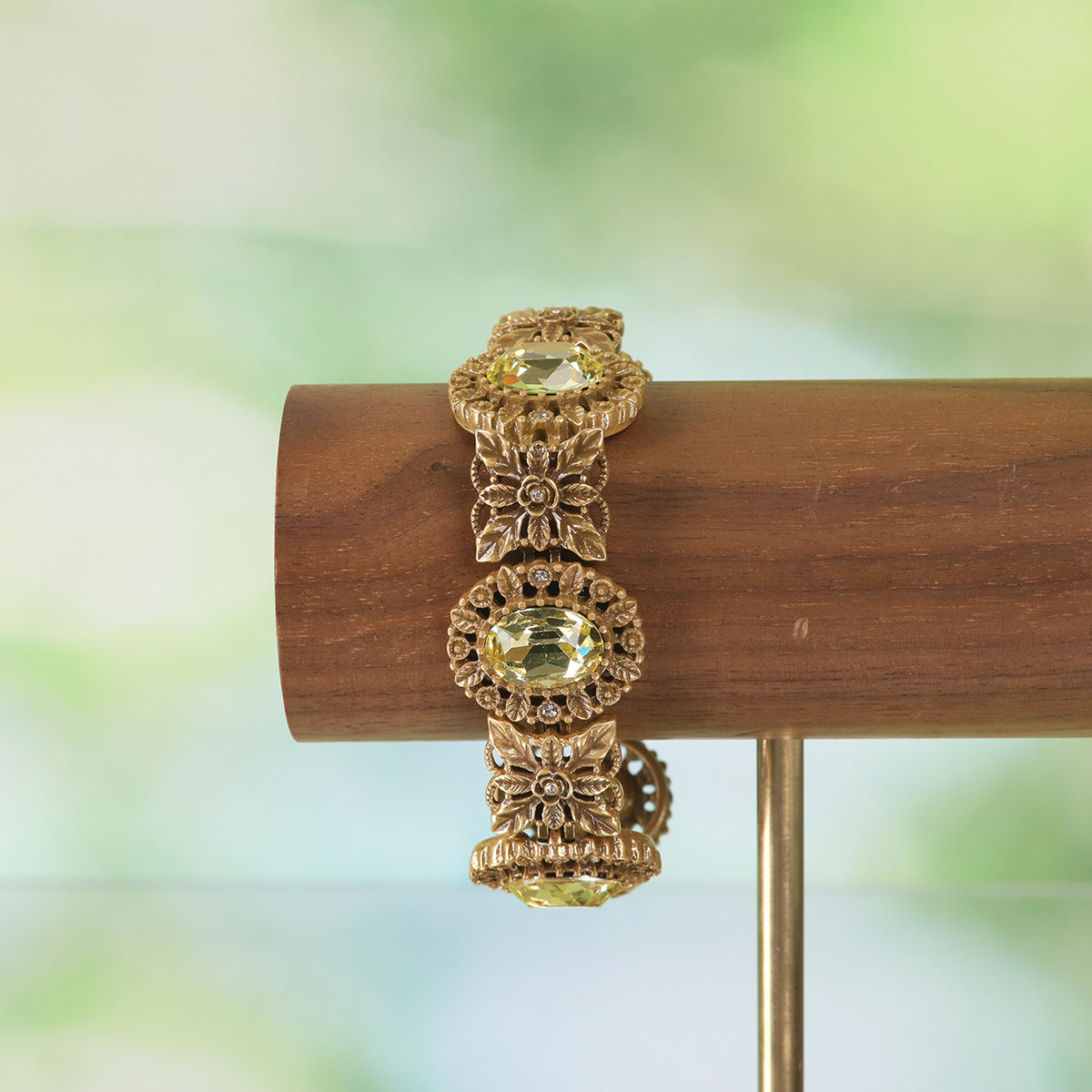 Vintage Star Elegant Baroque Bracelet for Women