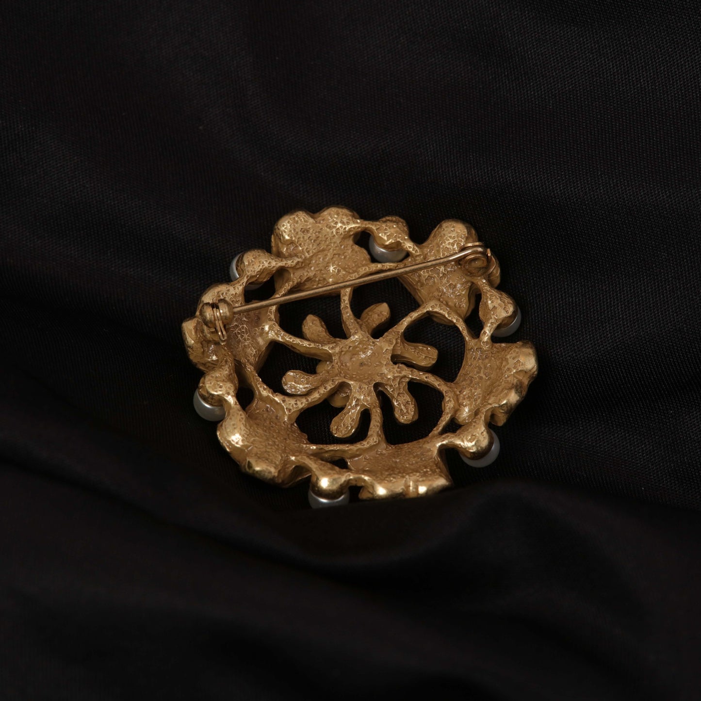 Vintage Floral Refined Baroque Brooches for Men
