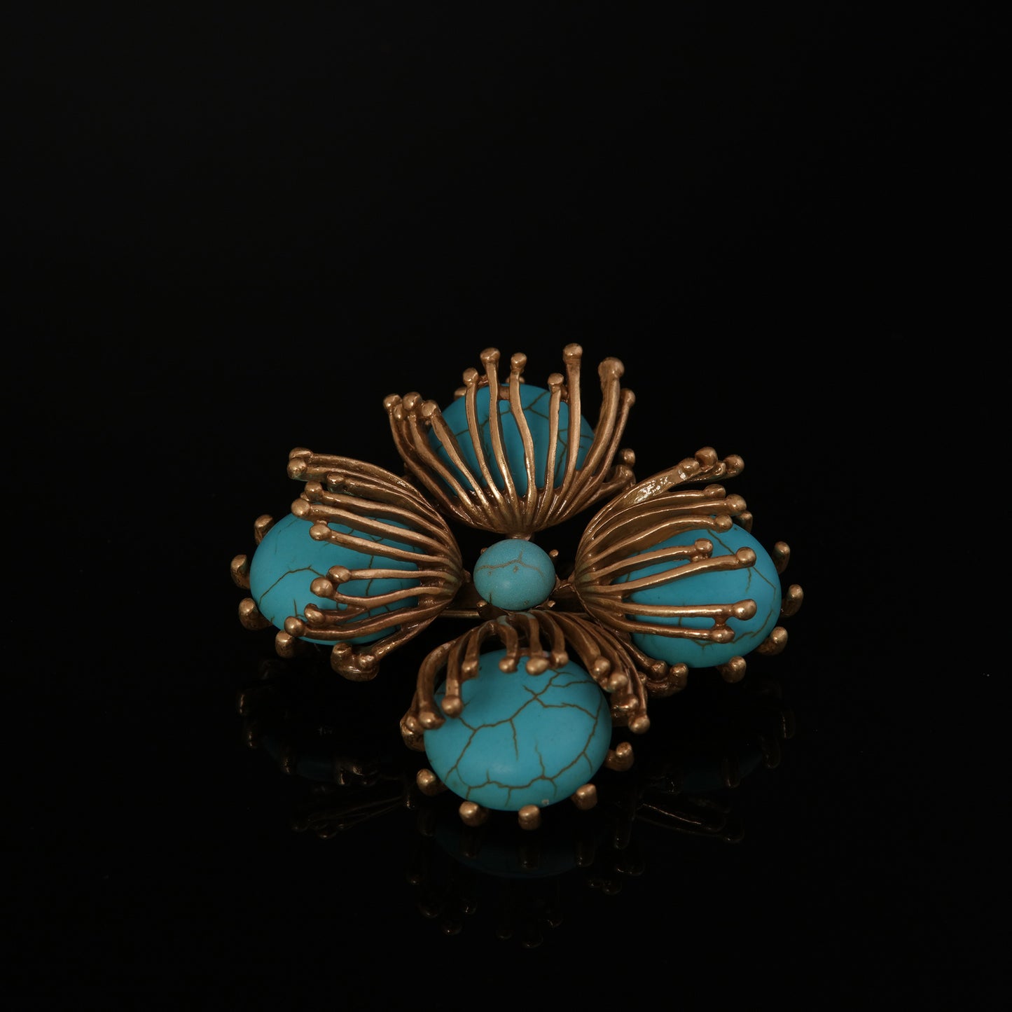 Vintage Natural Stone Floral Classic Handcrafted Brooches Timeless Style