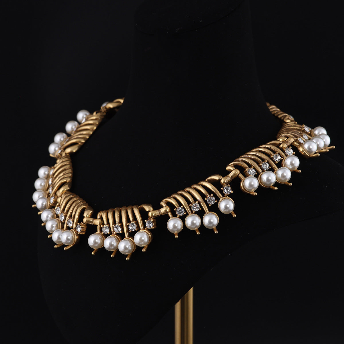 Vintage Pearl Geometric Artisan Stone Inlay Necklace for Ladies