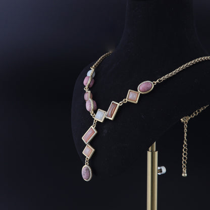 Vintage Geometric Chic Chic Necklace Handcrafted Design