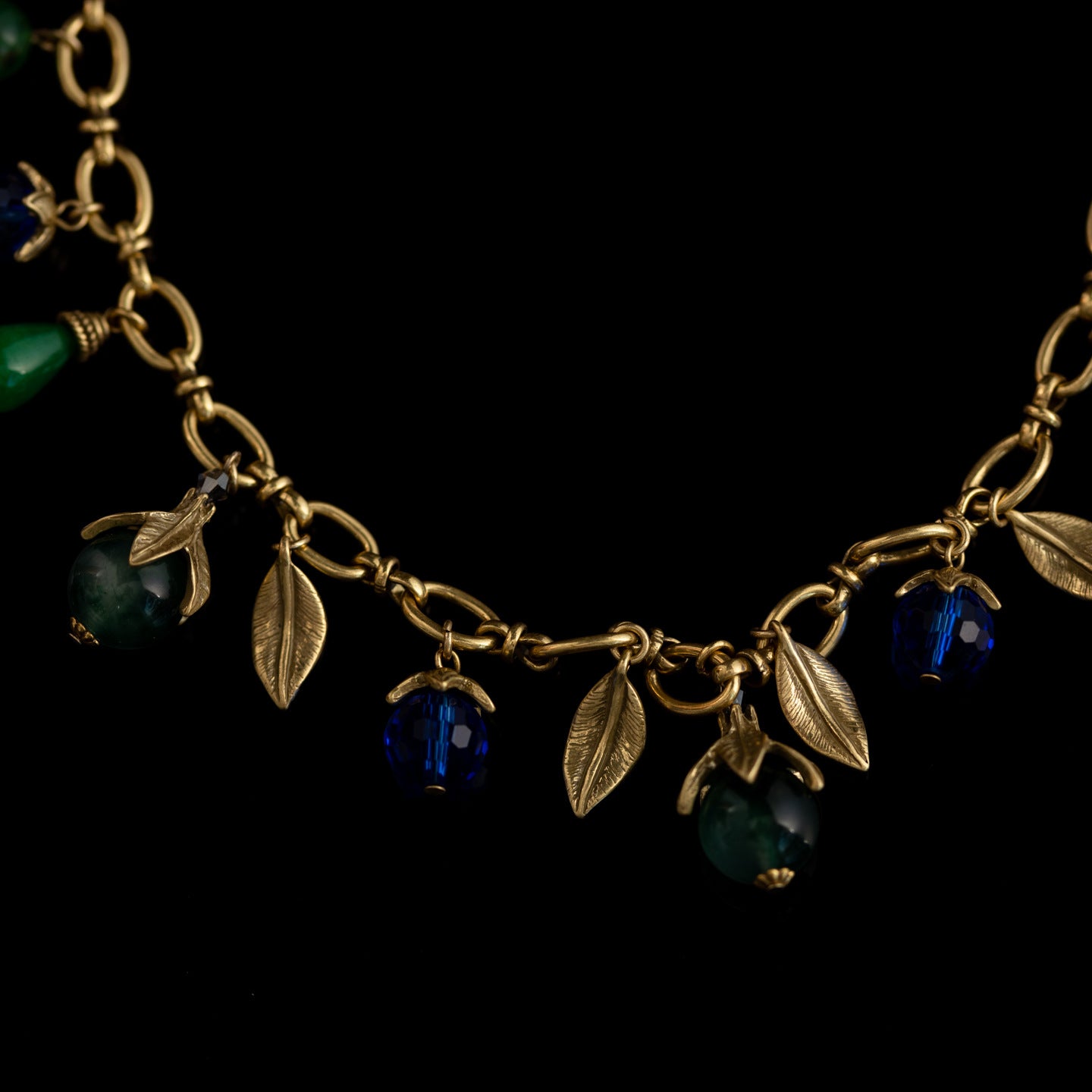Vintage Natural Stone Classic Necklace Handcrafted Design