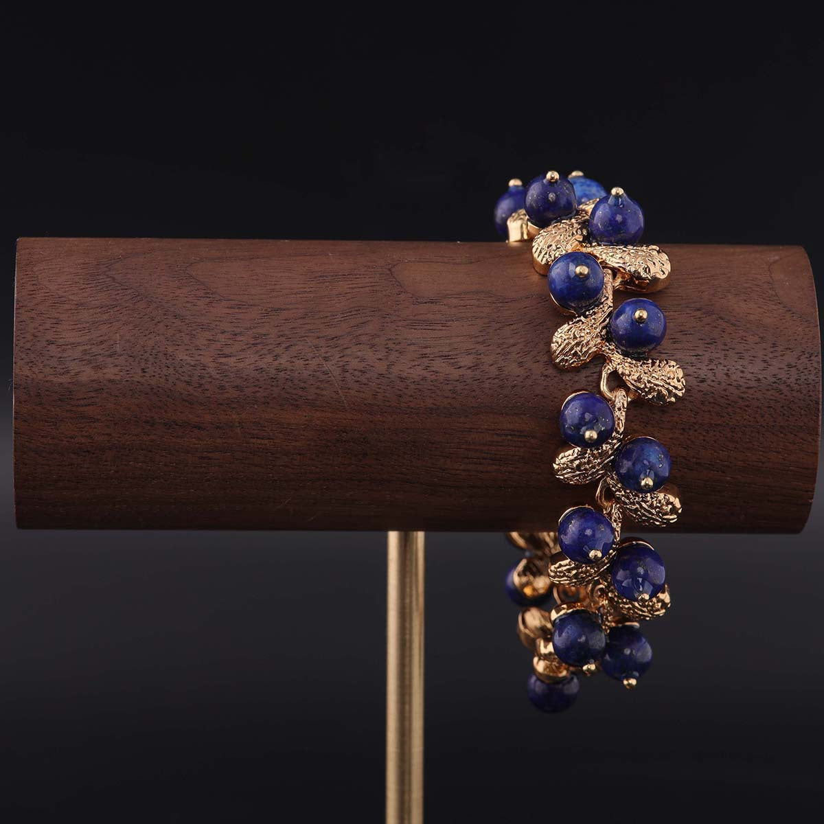 Vintage Luxury Minimalist Refined Bracelet Timeless Style