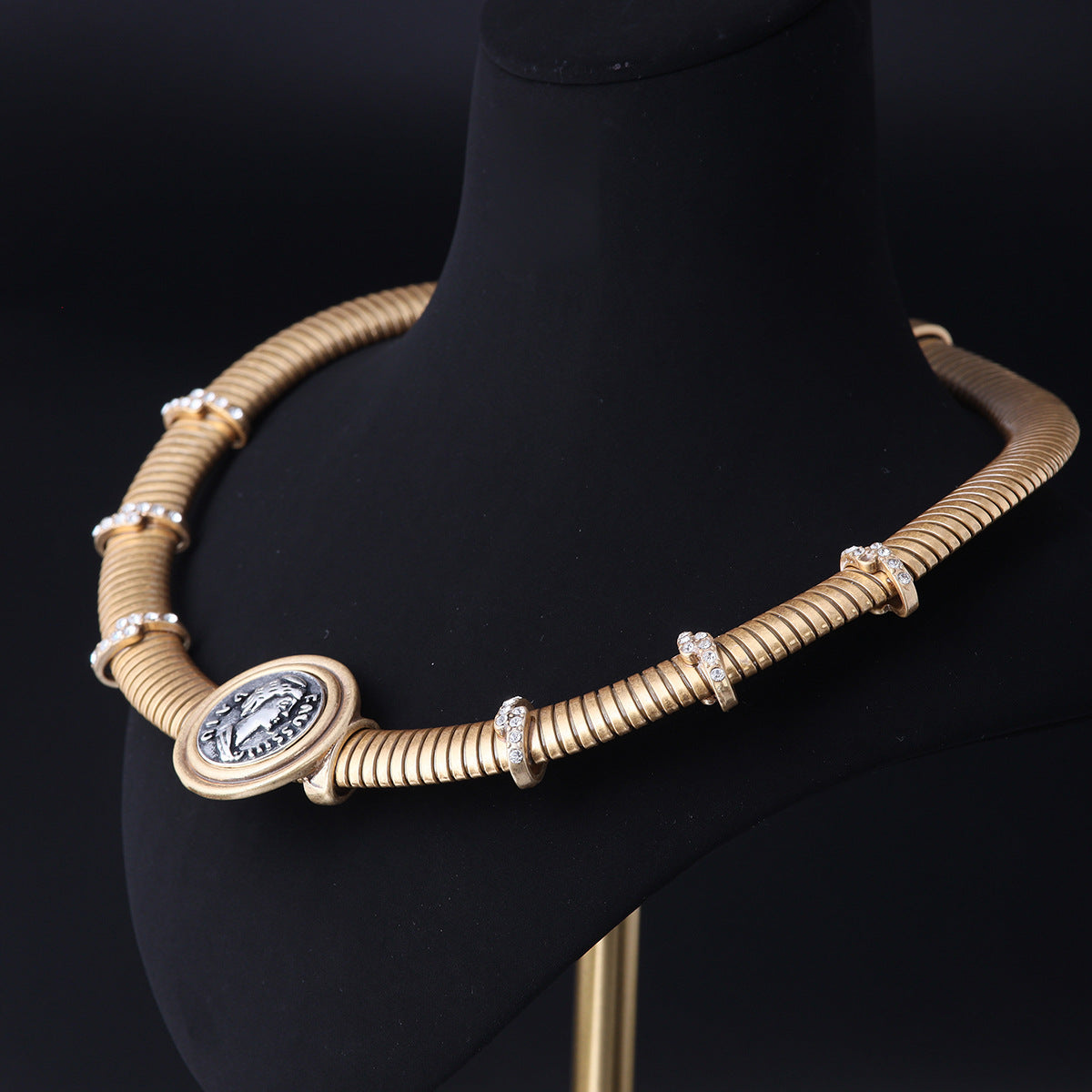 Vintage Geometric Luxury Timeless Necklace for Ladies