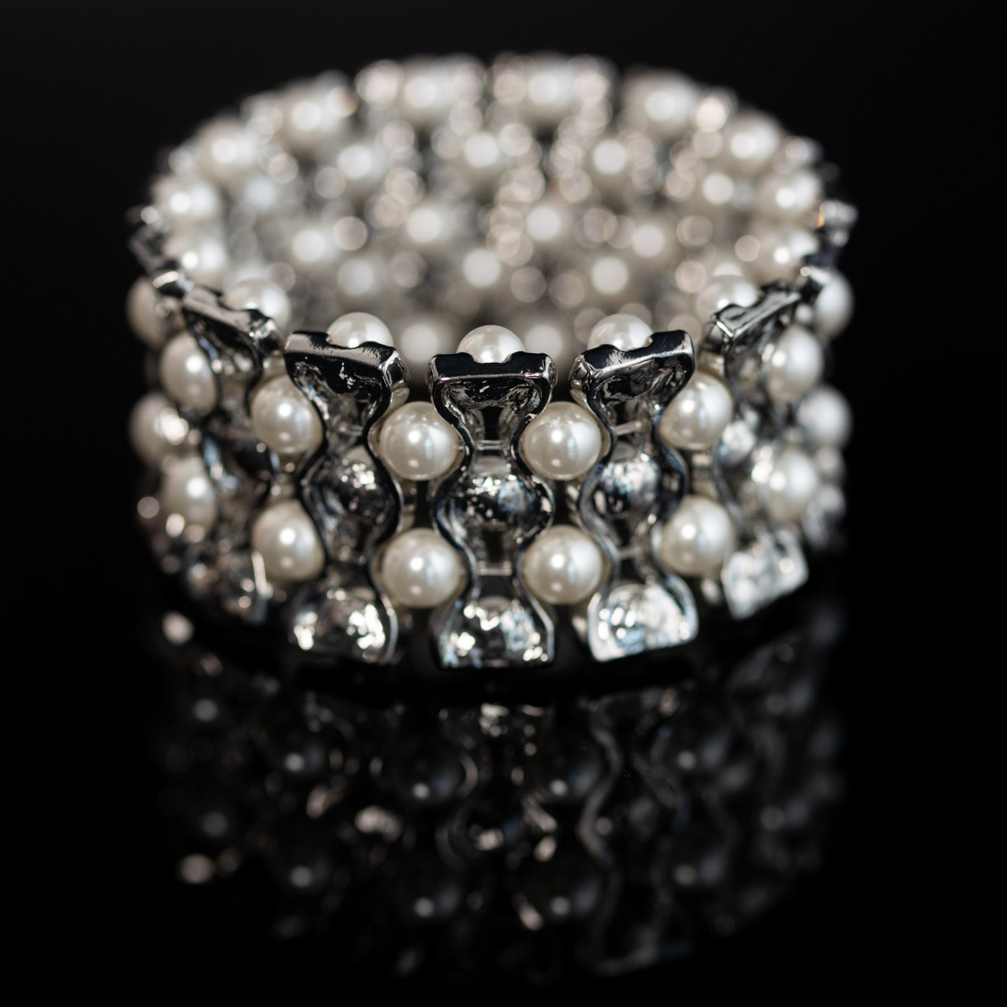 Vintage Pearl Minimalist Chic Polished Bracelet for Men