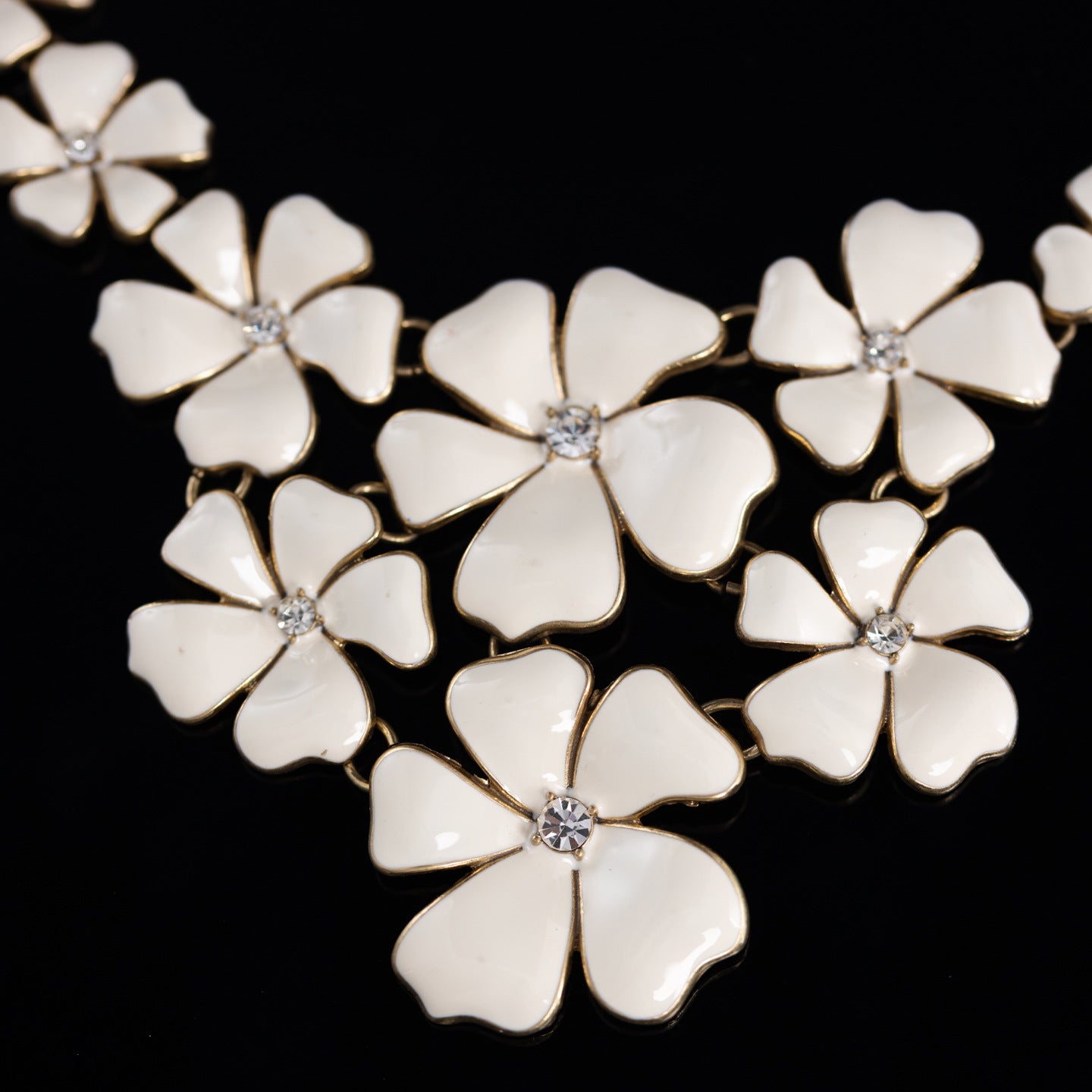 Vintage Enamel Star Refined Necklace Handcrafted Design