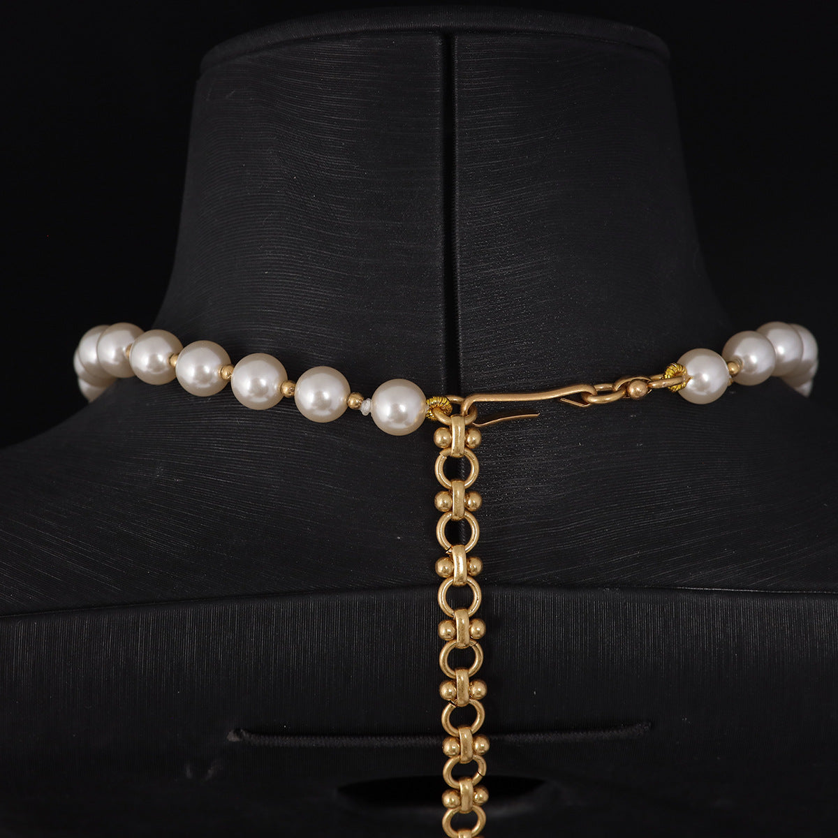Vintage Chic Classic Luxury Necklace for Ladies