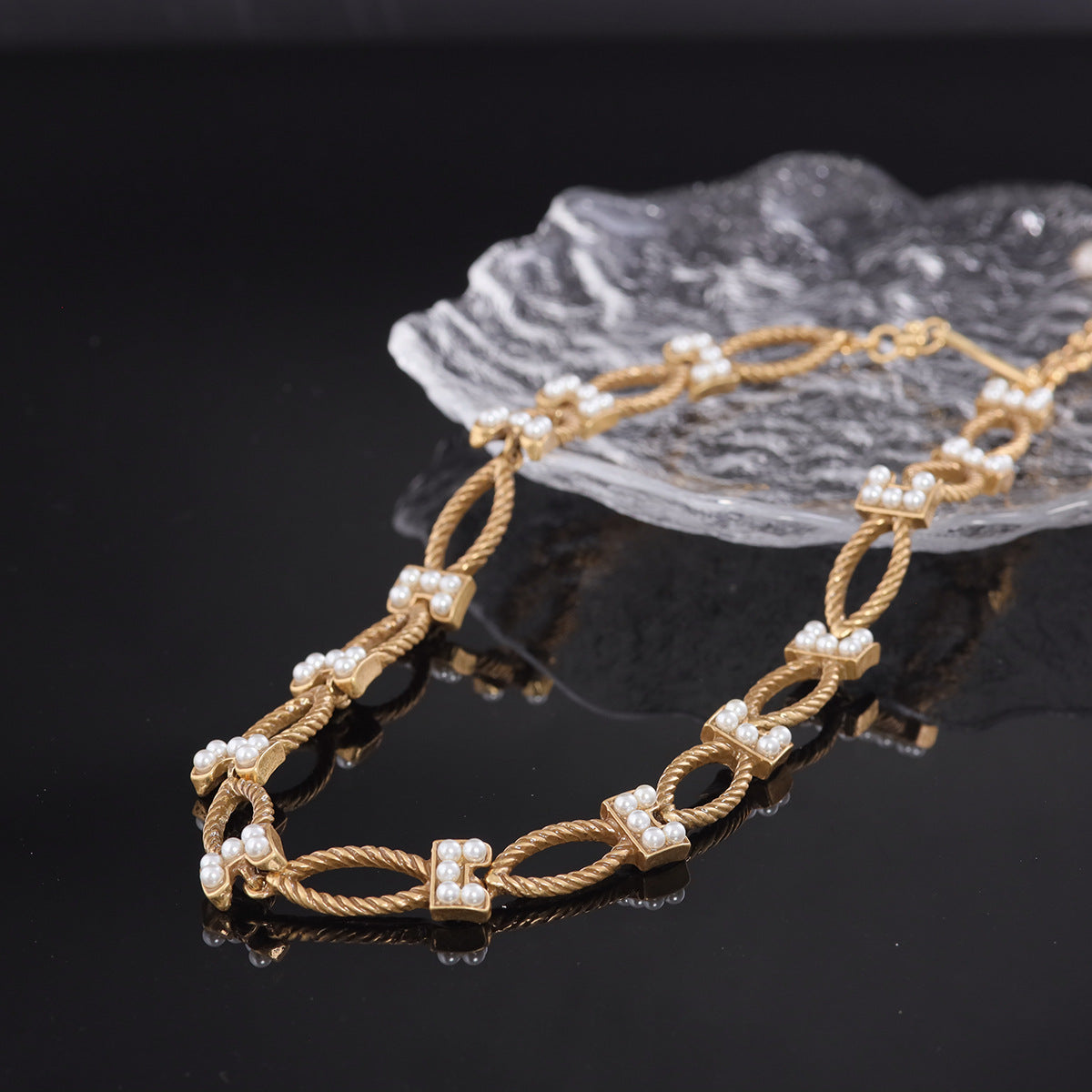 Vintage Statement Handcrafted Classic Necklace for Ladies