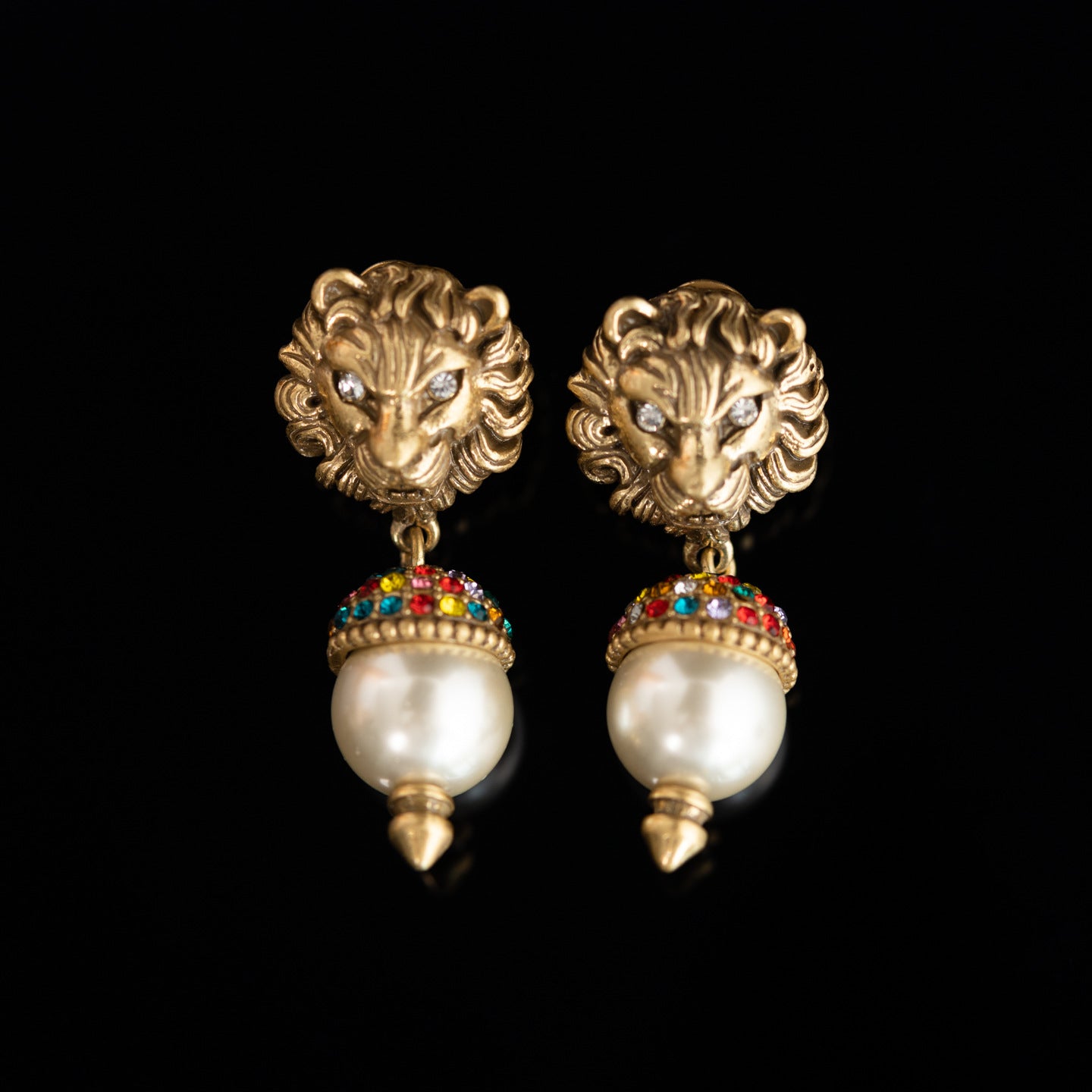 Vintage Pearl Leaf Refined Handcrafted Earrings for Ladies