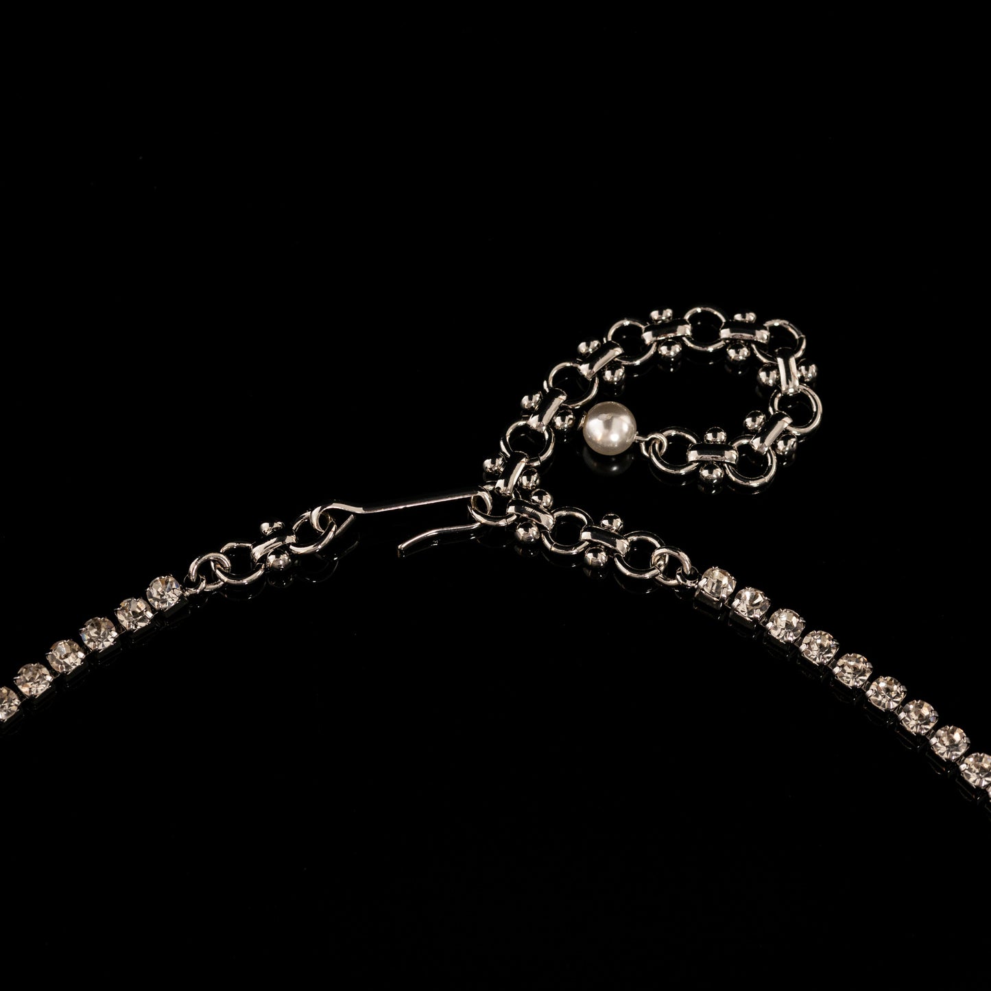 Vintage Pearl Classic Refined Necklace for Women